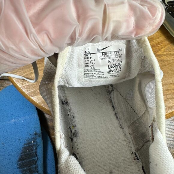 Nike Air Max 270 White Black Metallic Silver Women's Size 9.5 Shoes AR0499-100 - Picture 7 of 9